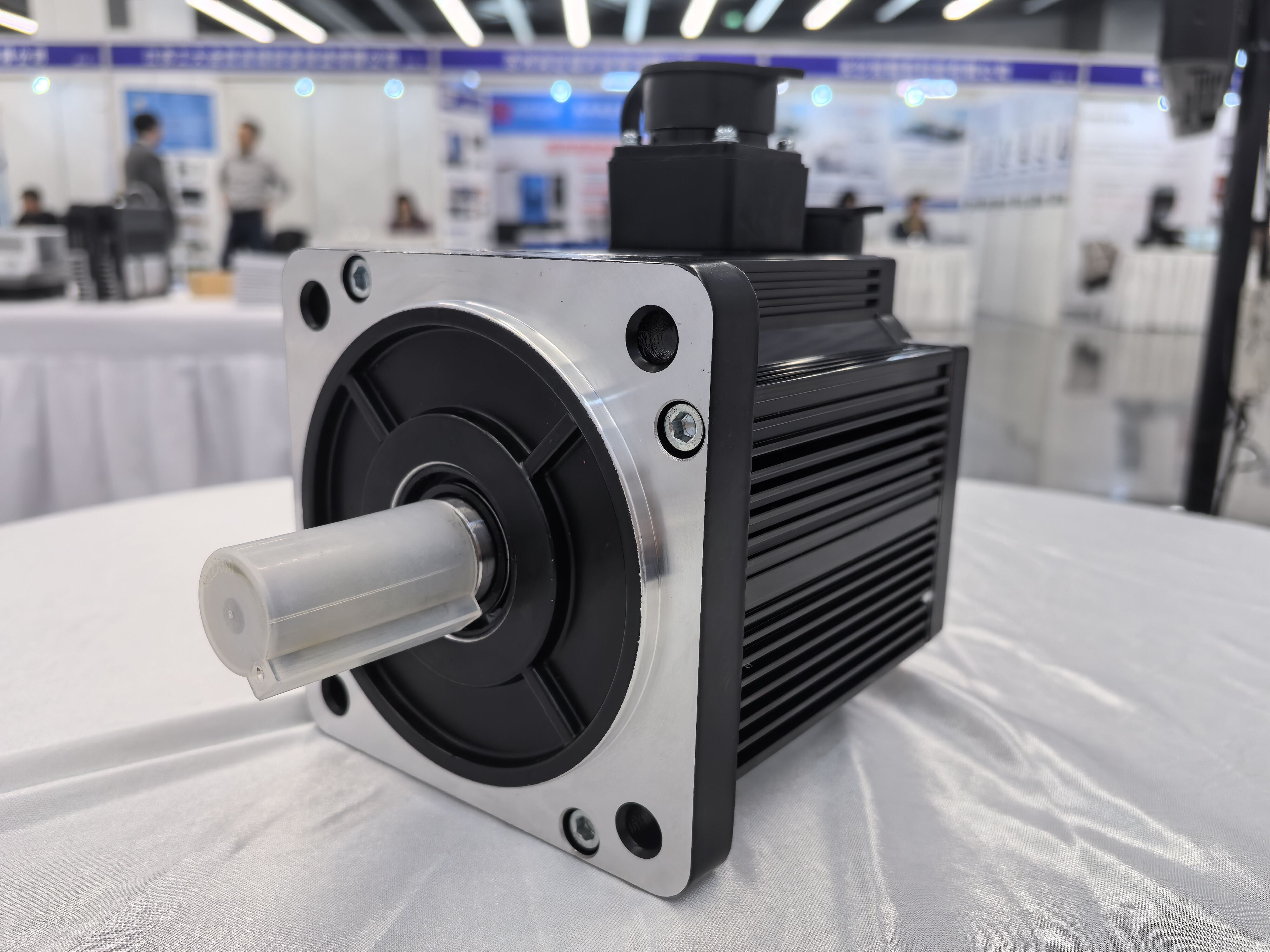 Ketepatan dan Kelajuan Tidak Terkalahkan