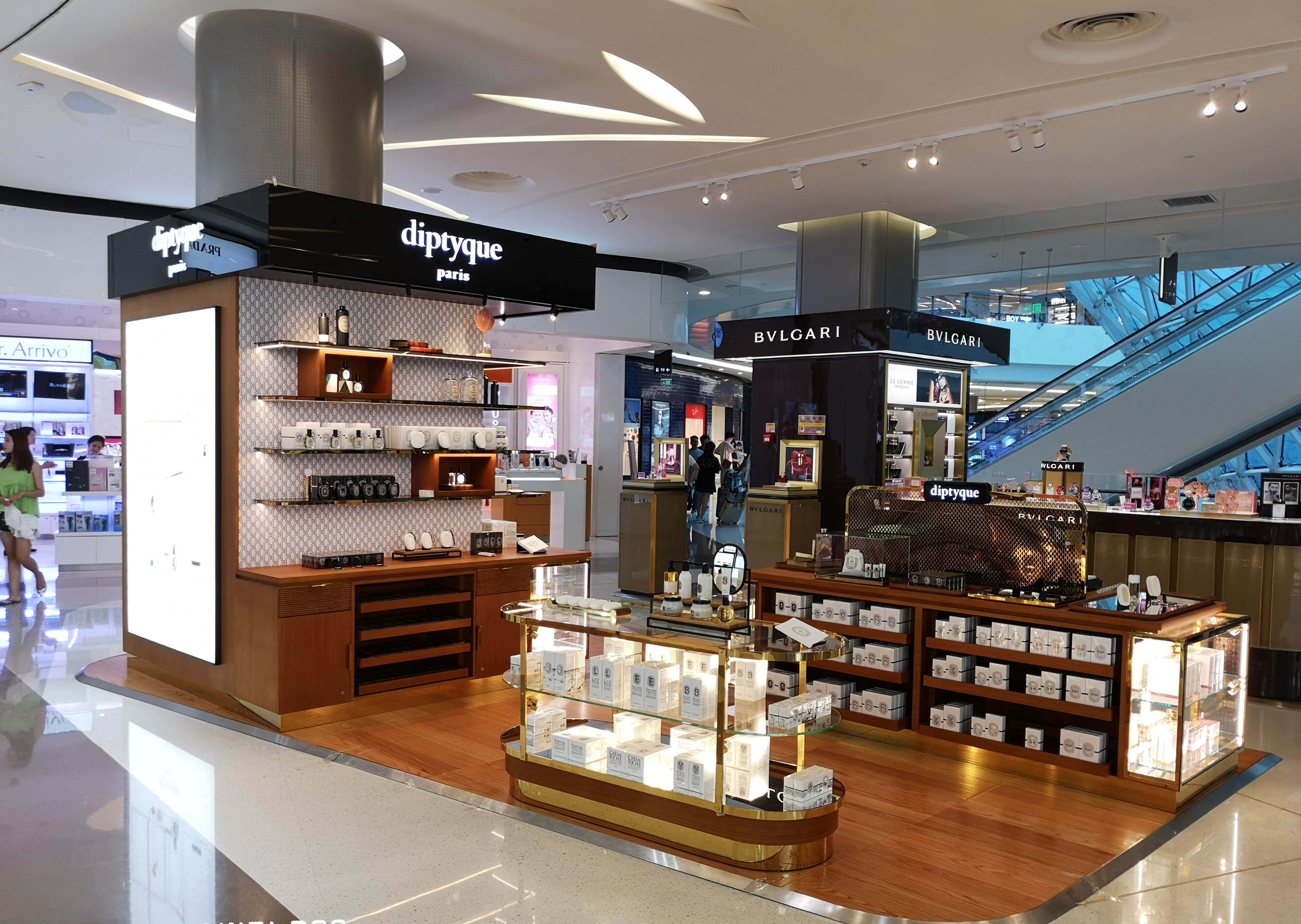 DIPTYQUE Custom Boutique Counters | Luxury Brands |