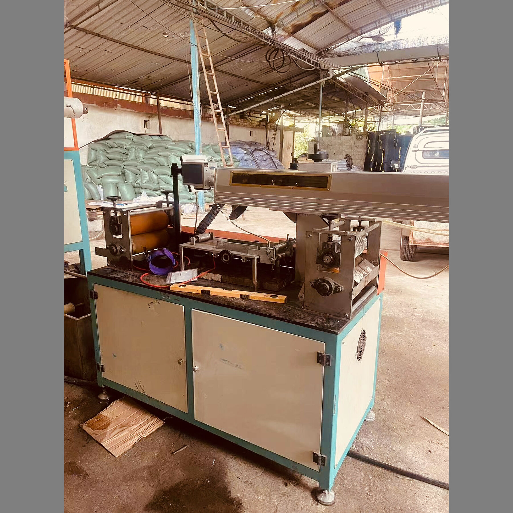 Bumaba ang mga gastos para sa operasyon ng enerhiya.