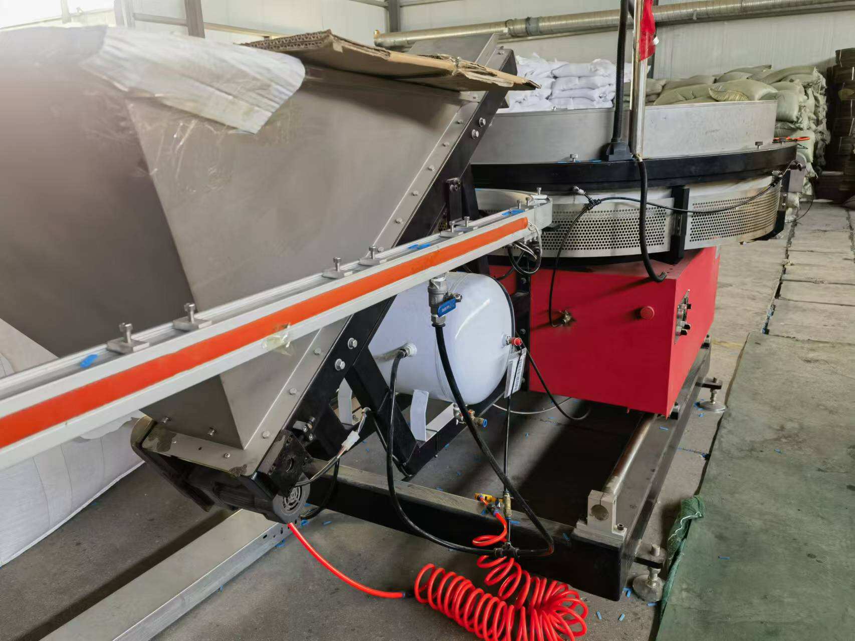 Передовая капельная система орошения для сельского хозяйства компании Charles Lawrence International  