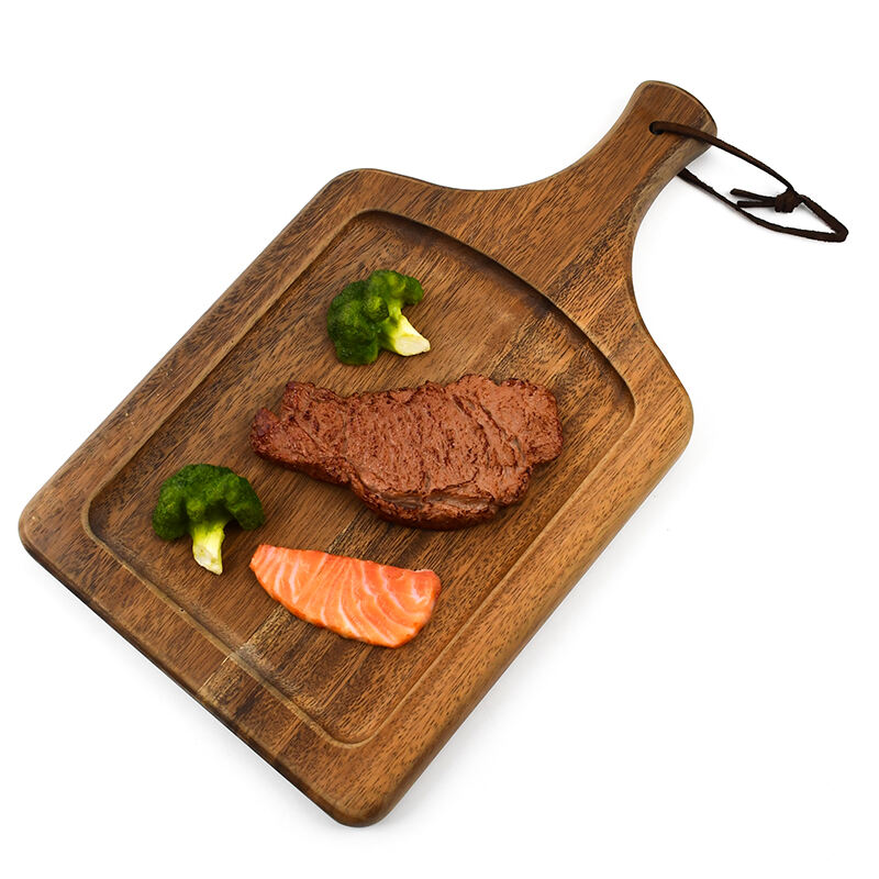 Was macht ein Charcuterie-Brett ideal für die Bewirtung von Gästen?