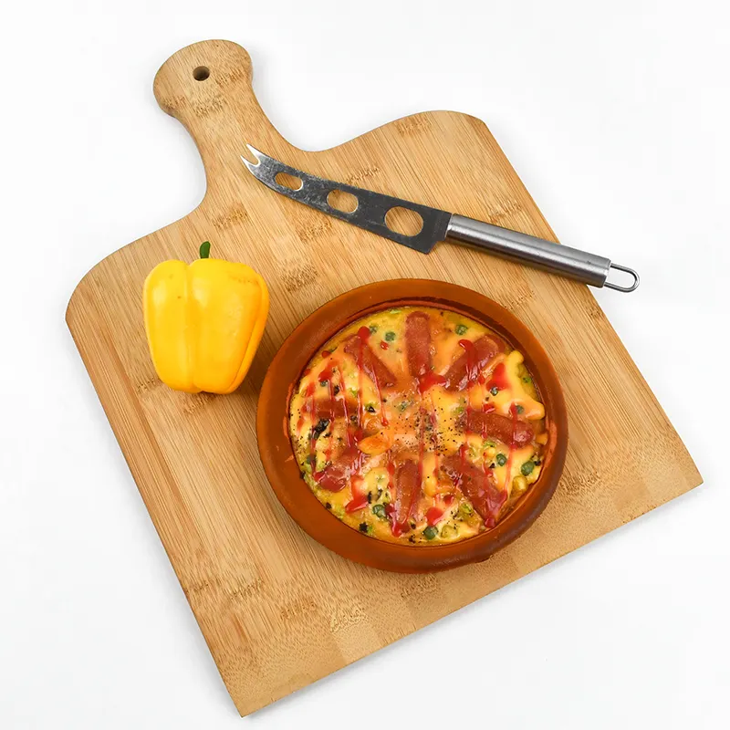 Wooden vs. Metal Pizza Peel: Which One is Better?