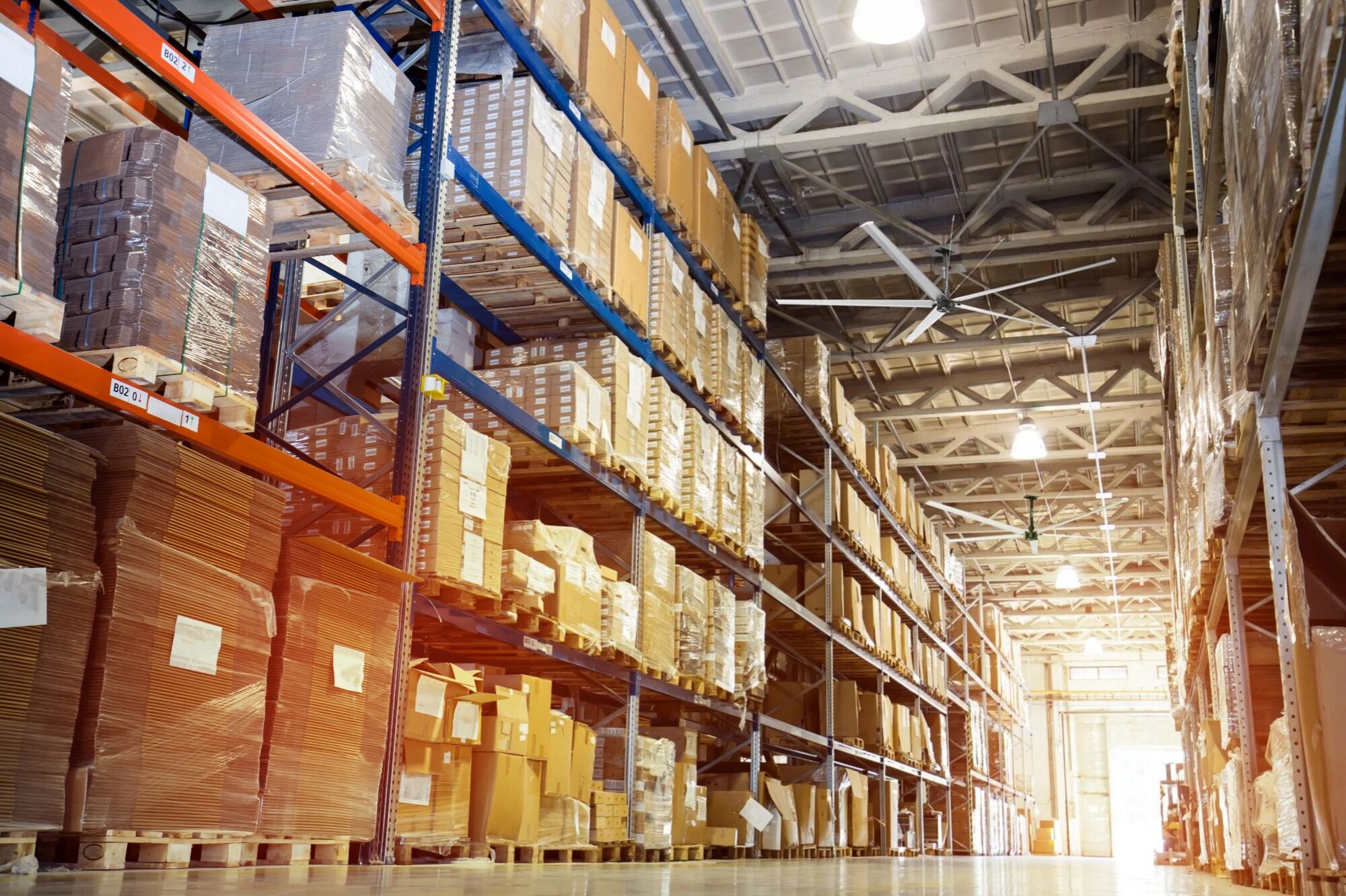 DAWANGFAN丨One fan unlocks dehumidification + dust removal + energy saving!