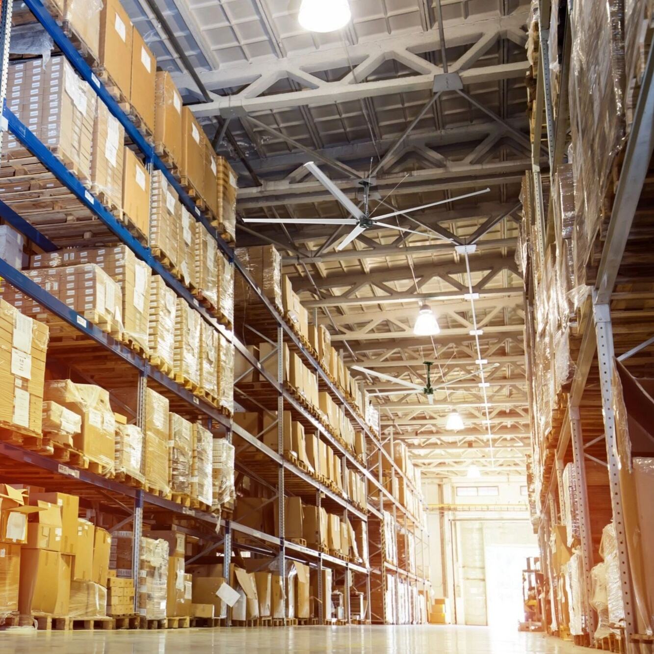 HVLS 팬은 미국 창고에서 효율적이고 에너지 절약형 운영 혁명을 어떻게 가져오나요?