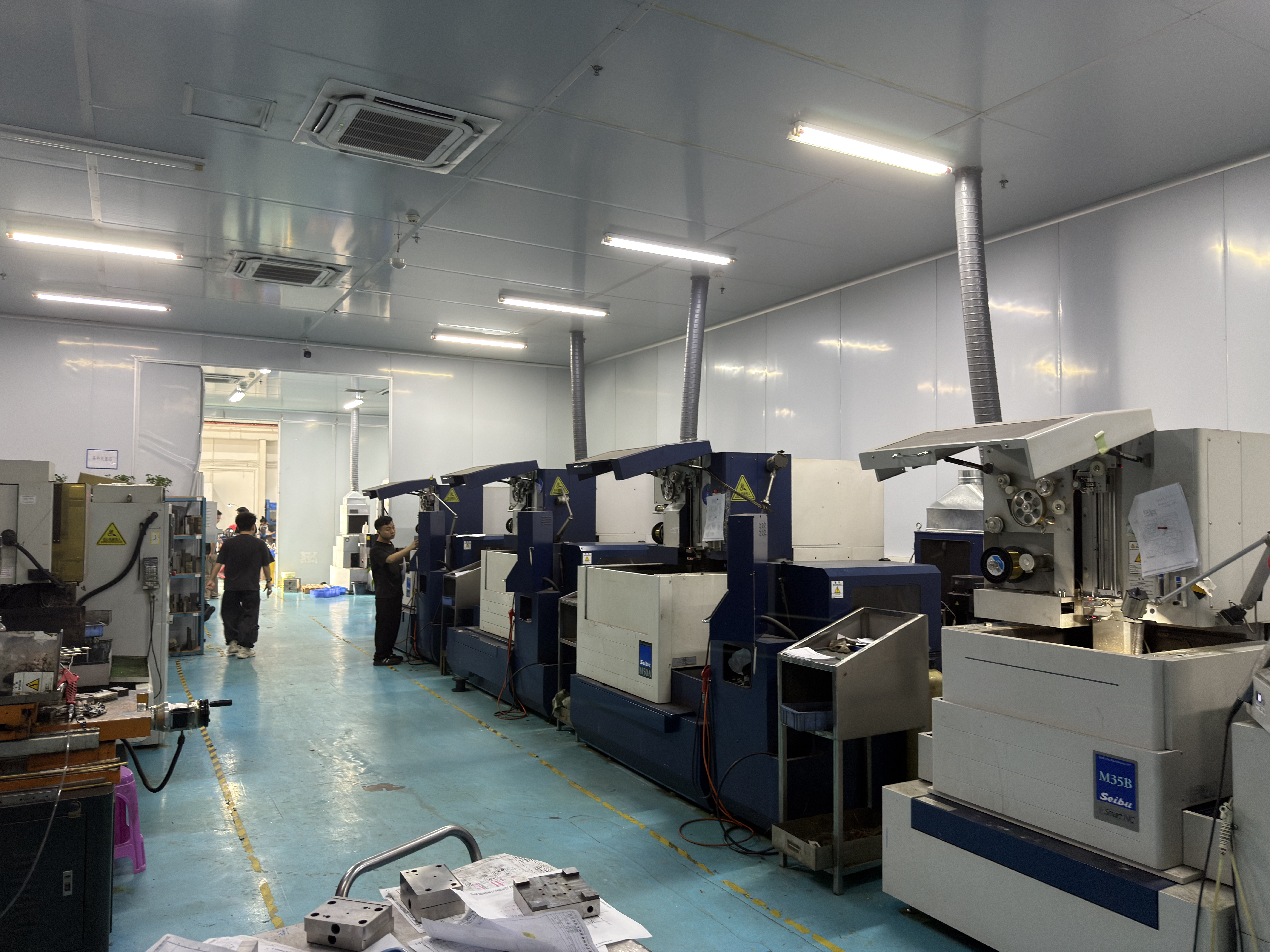 Superior Contamination Prevention and Cleanroom Compatibility