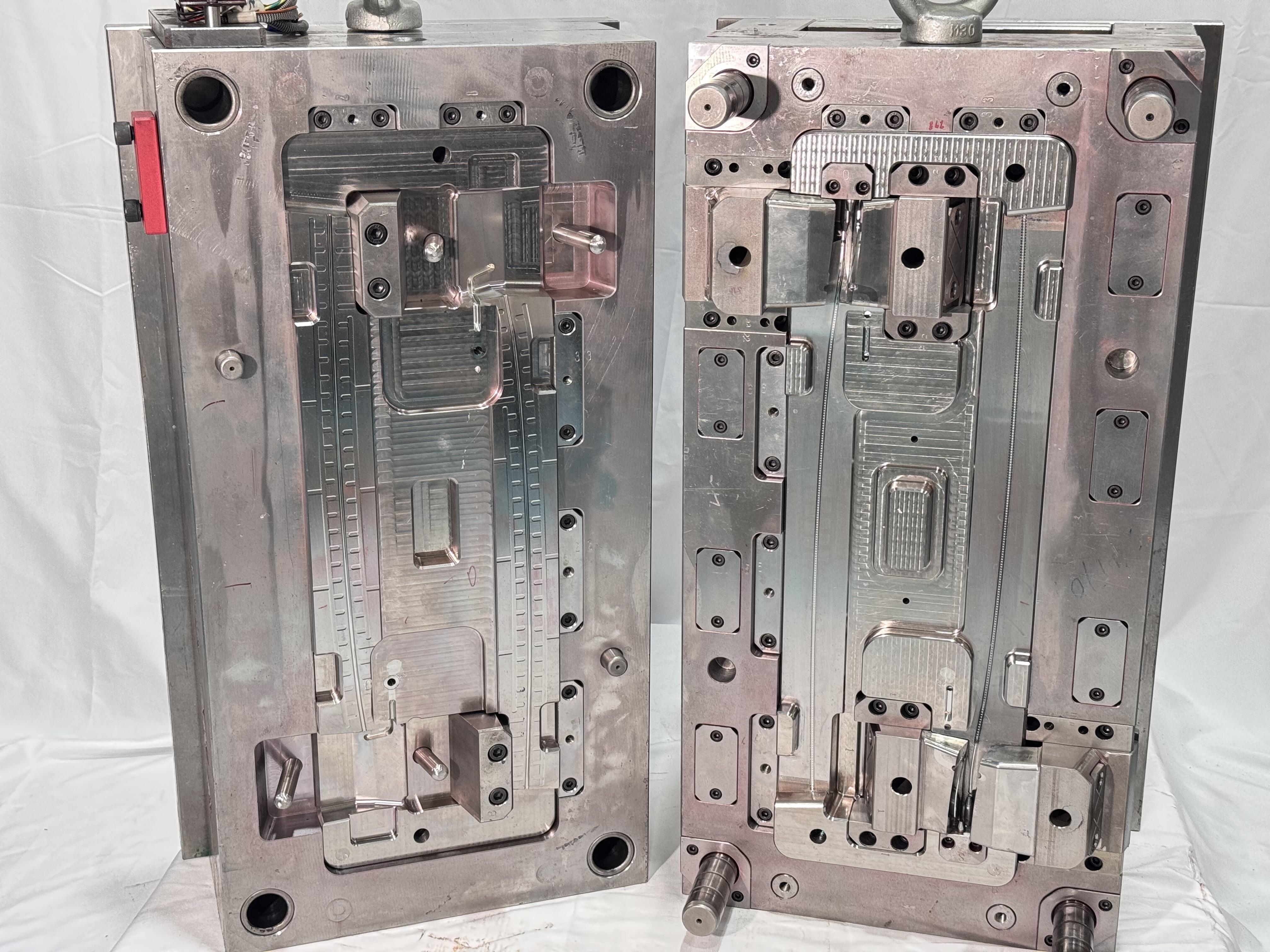 Advanced Clean Room Manufacturing