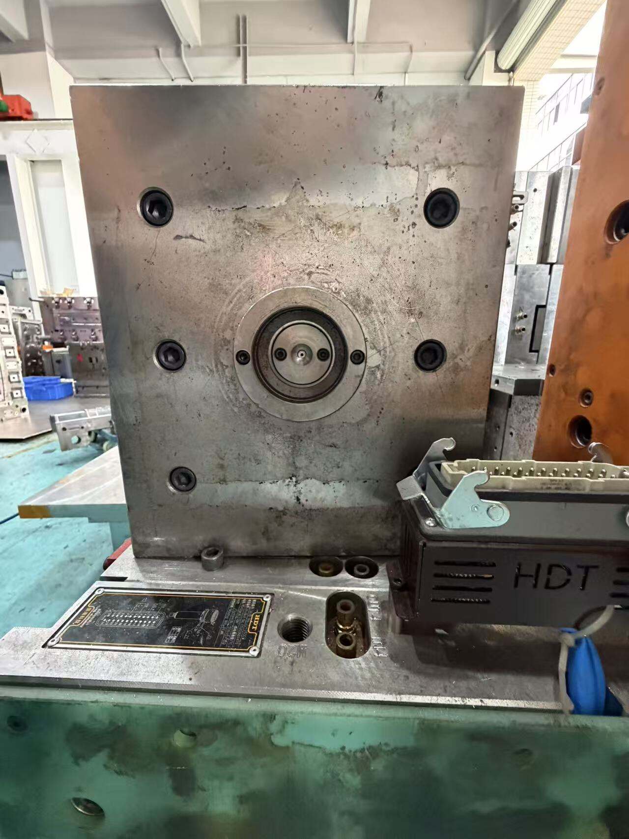 Solutions de production flexibles avec des services de fabrication évolutifs