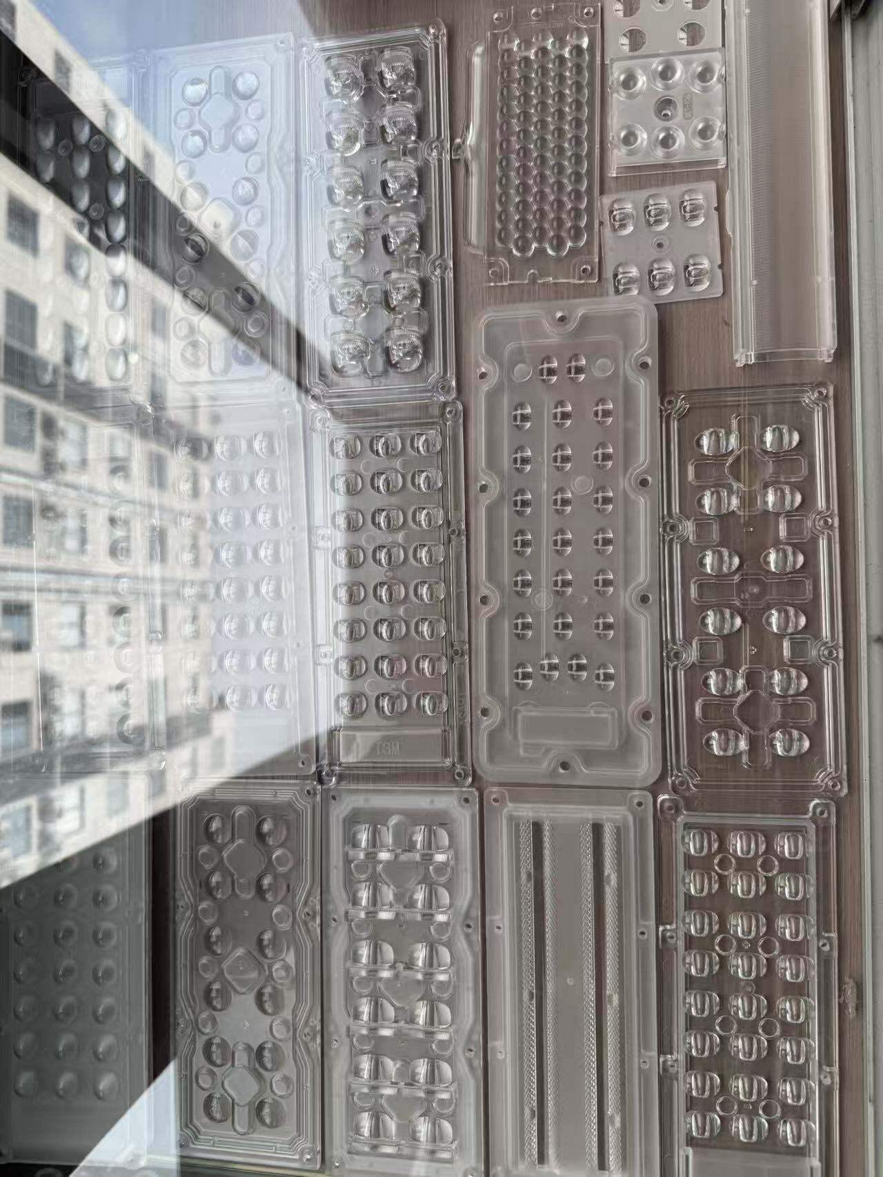 Vielseitige Materialkompatibilität für diverse Anwendungen