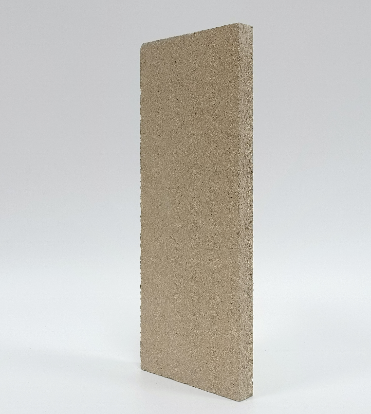 Dlaczego stosować cegły szamotowe do tygla stalowego?