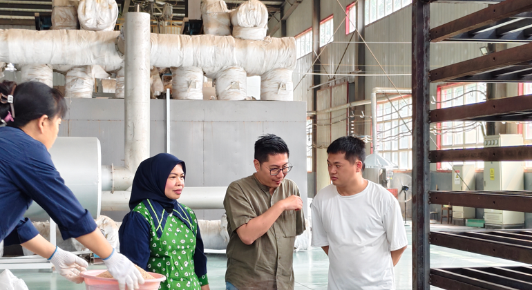 Đoàn đại biểu Indonesia thăm Nhà máy vermiculite Millegap, tăng cường quan hệ vì sự hợp tác trong tương lai