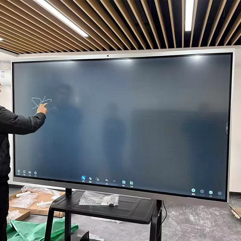 Kung Paano Ang Mga Interactive Boards sa Conference Ay Nagpapabuti sa Kolaborasyon
