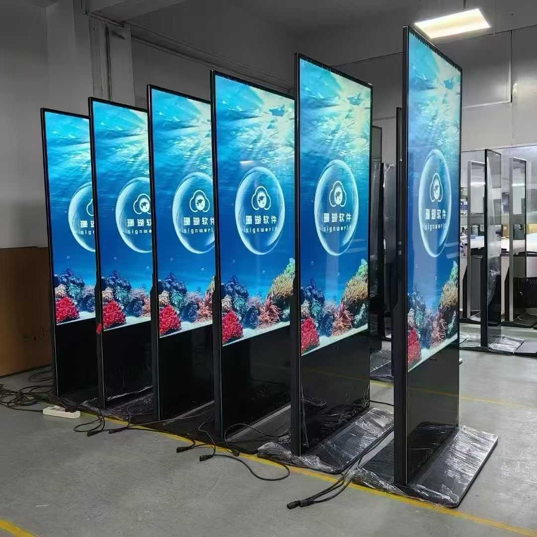 Jak vybrat reklamní automat pro nákupní centra?