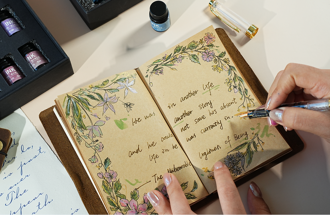 Which alcohol ink types blend well for multi-color artistic creations?