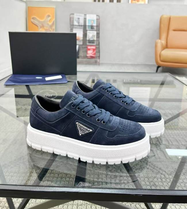 Nuevas zapatillas de otoño de estación europea, paso único, alto standing, zapatos casuales para hombre, transpirables, sencillos, zapatillas de running para hombre