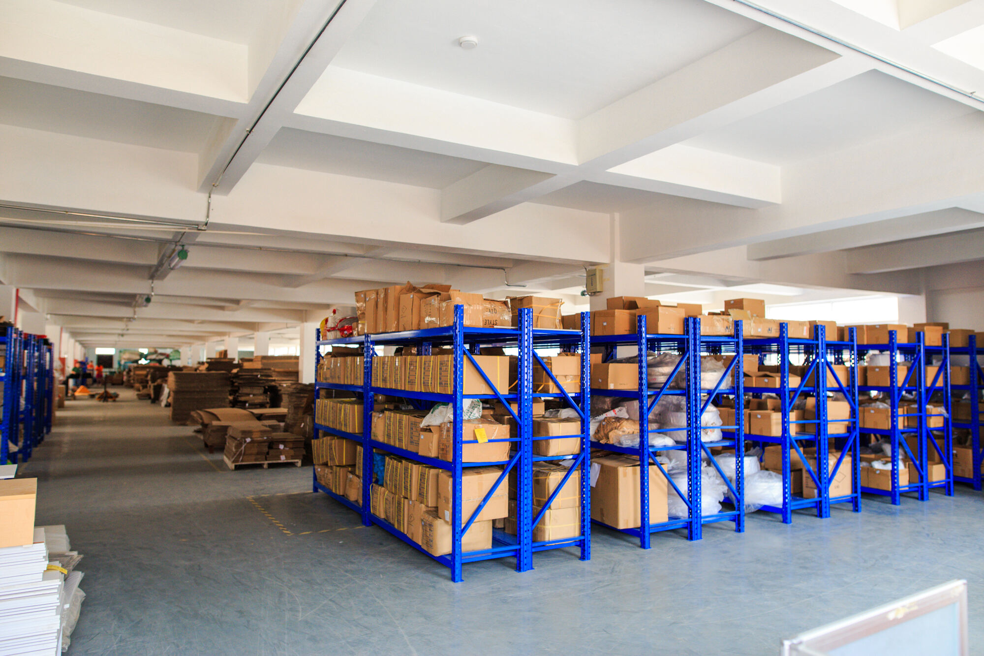 coffee mug display shelf