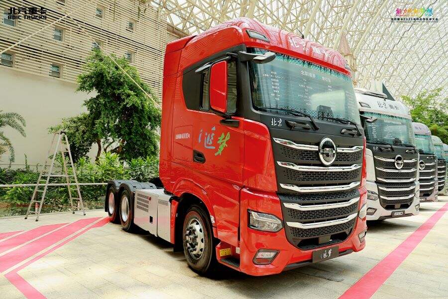 Hybrid Truck: Balance Power and Efficiency – Real-World Results Prove It
