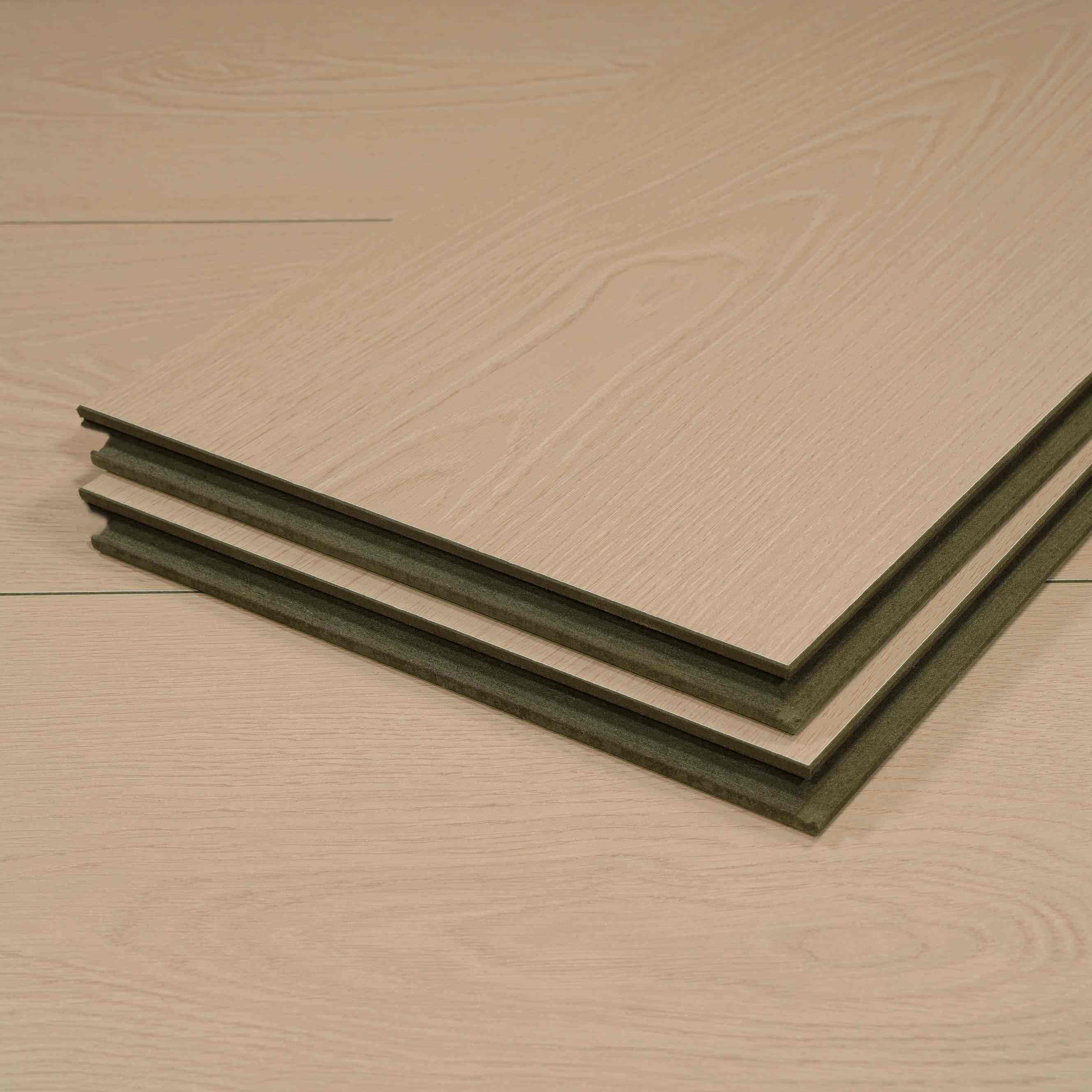 Pavimento in Laminate Carbonio Super Impermeabile FPC780