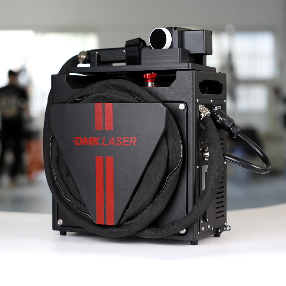 DMK 200W Máquina compacta de remoção de ferrugem a laser