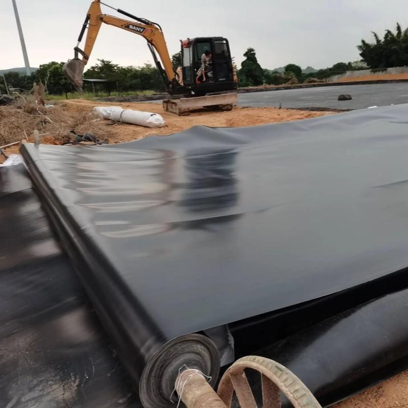 ¿Dónde puede adquirir láminas de membrana de HDPE a granel para necesidades de construcción?