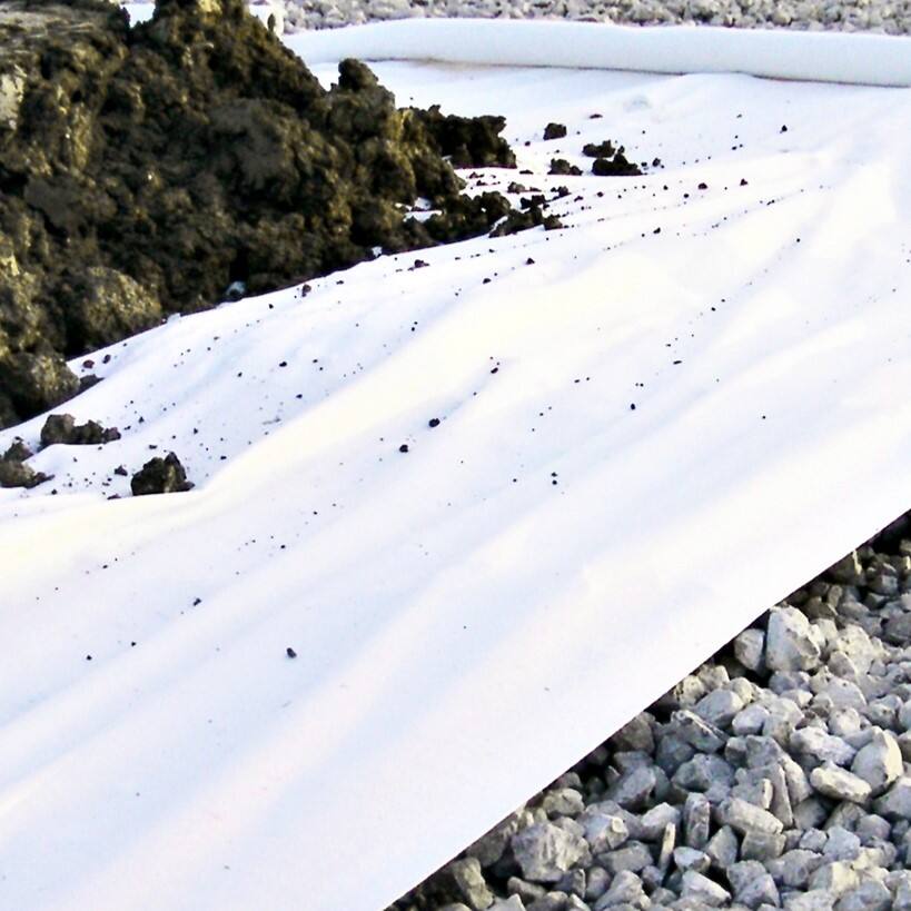 What Are the Common Usage Issues with High Strength Geotextile?