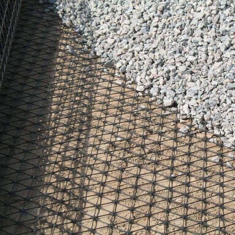 What Makes Geogrid Erosion Control a Preferred Choice for Contractors?