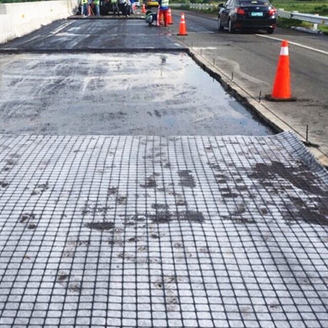 High Tensile Plastic Geogrid Road Mesh Ground Grid Polyethylene for Reinforcement