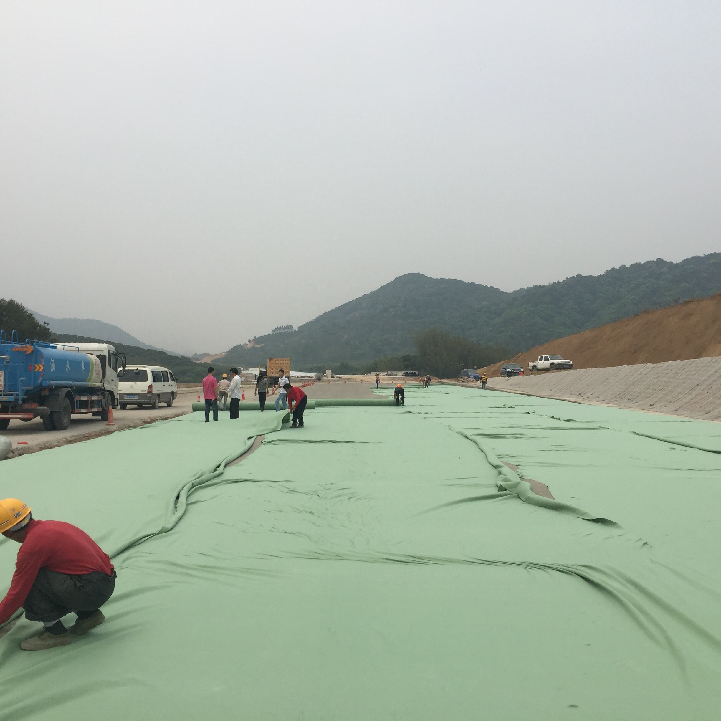 What Are the Cost Advantages of Buying PET Geotextile Wholesale?