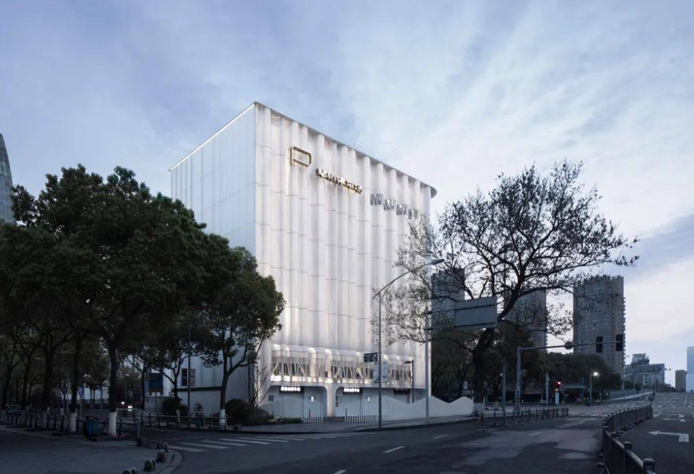 Functional Upgrading of PC Sheets, Integrated Application of Construction and Photovoltaic Accelerates Implementation