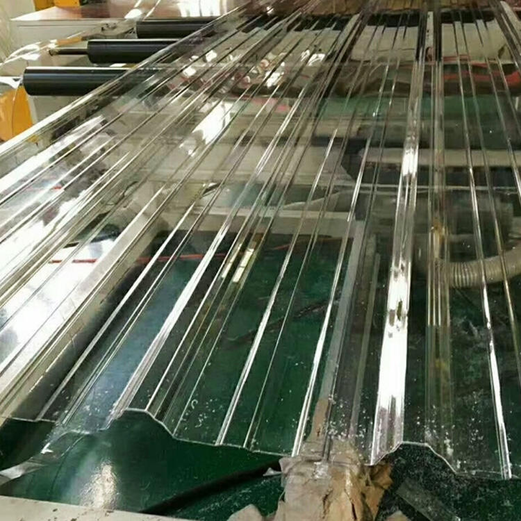 Using Polycarbonate Roof Panels in Public Buildings
