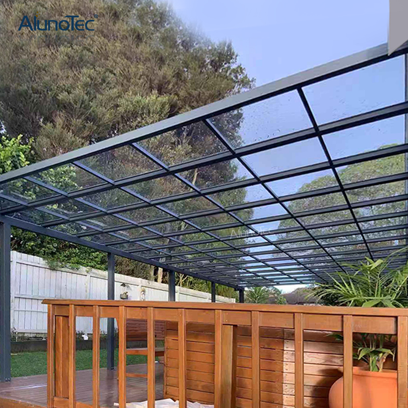 Polycarbonate Roof Panels in Industrial Sheds
