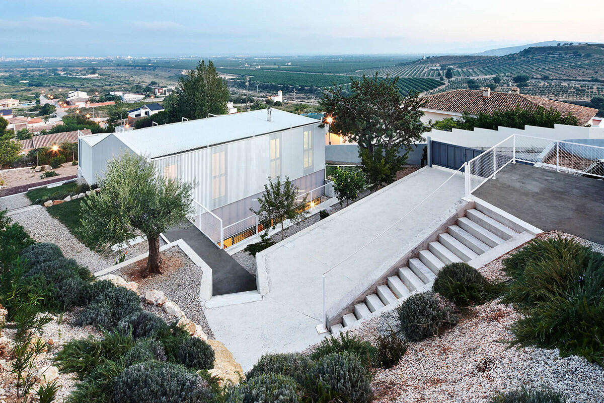 Accelerated High-end Transformation, Domestic Substitution of Optical & Medical-grade PC Achieves Breakthrough