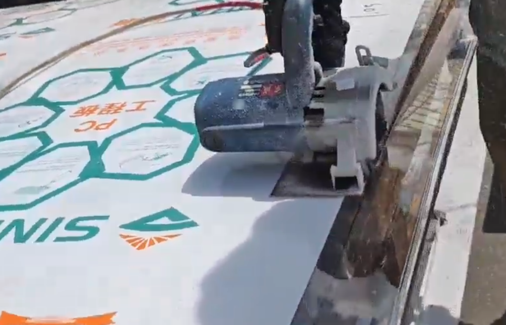 How to Cut and Shape Polycarbonate Sheet
