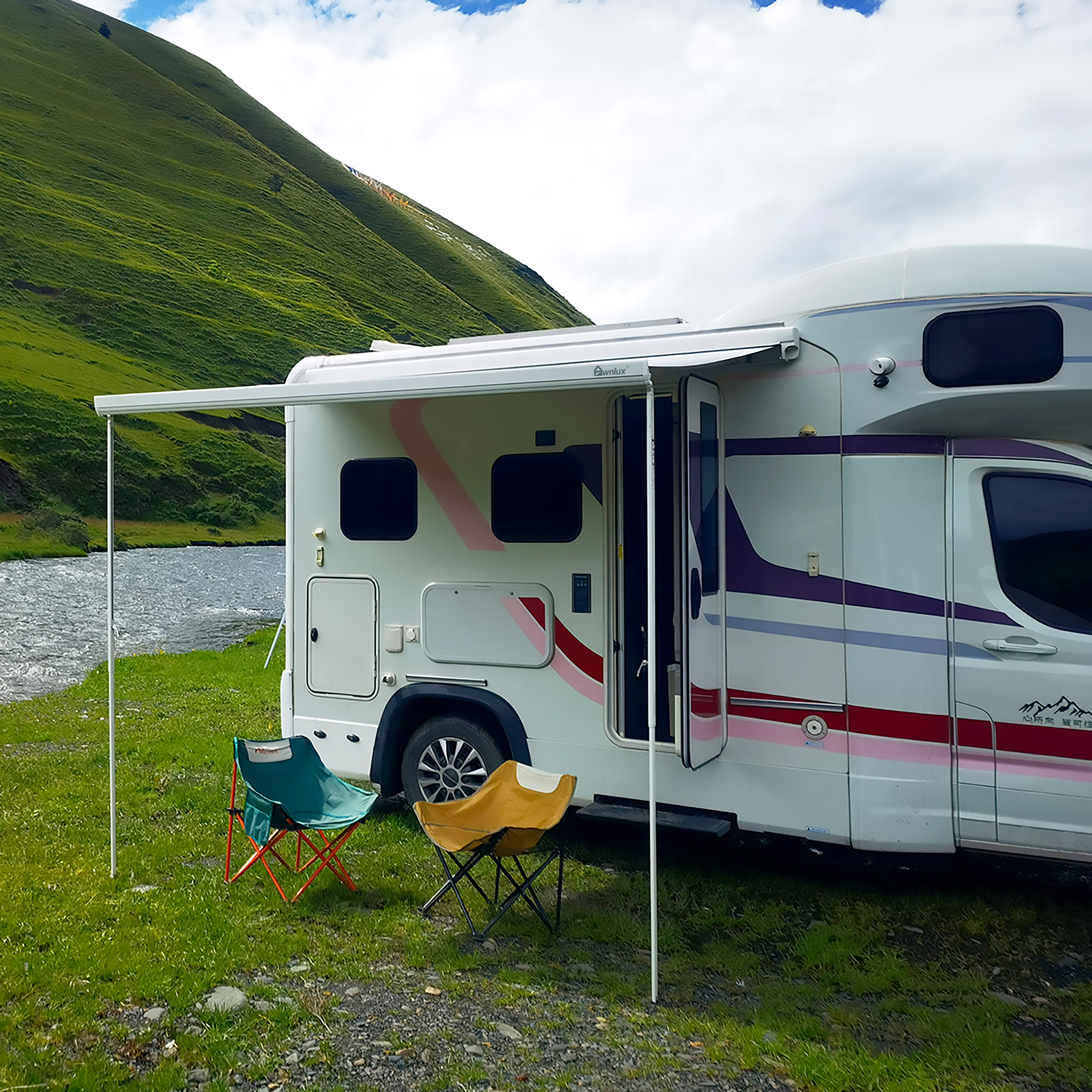 旅行の冒険に最適な RV オーニングを見つける