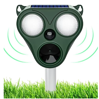 What Features Make Animal Repeller Protecting Gardens?