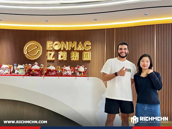 Brazil Client Visited RICHMCHN Office