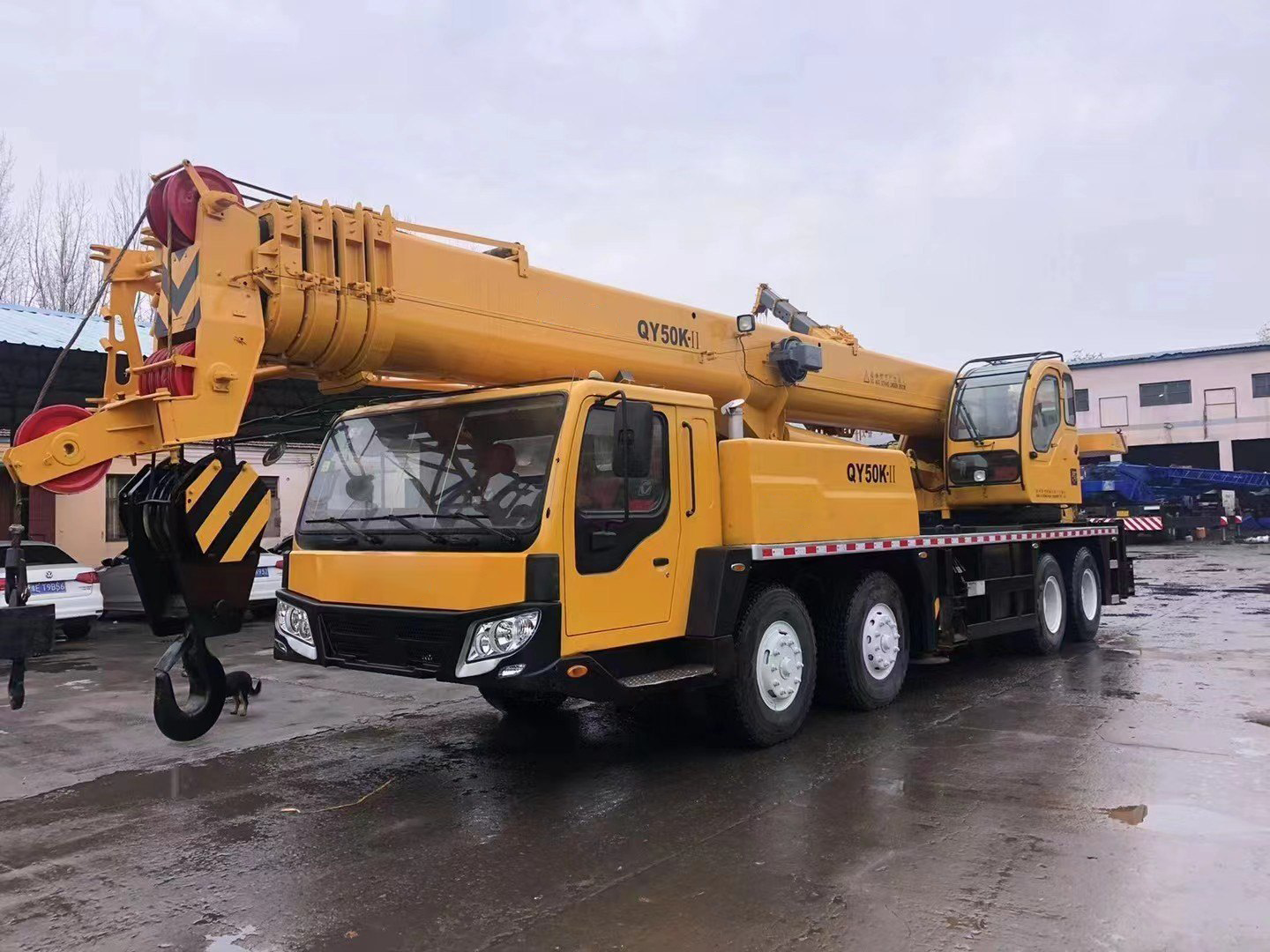 Top 5 crane truck Suppliers in the USA