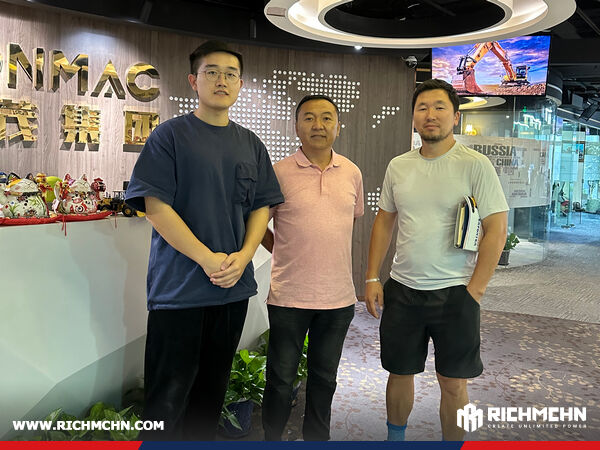 Mongolia Clients Visited RICHMCHN Office and HANGCHA Factory