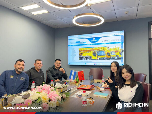 El Salvador Clients Visit RICHMCHN Office