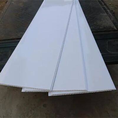 Comment installer des panneaux de toiture en PVC ondulé pour une durabilité et des performances maximales