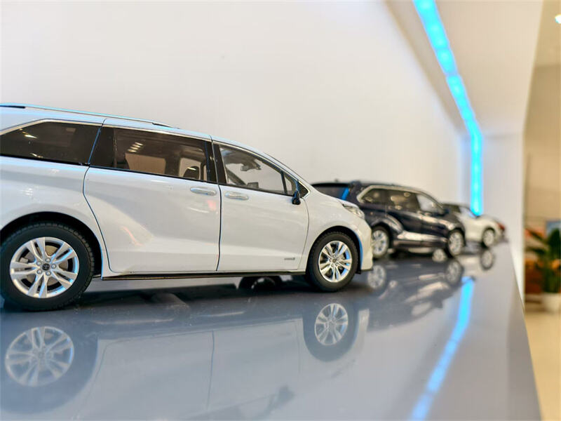 Aligning Supply with Demand: Strategic Sourcing of High-Value Vehicles