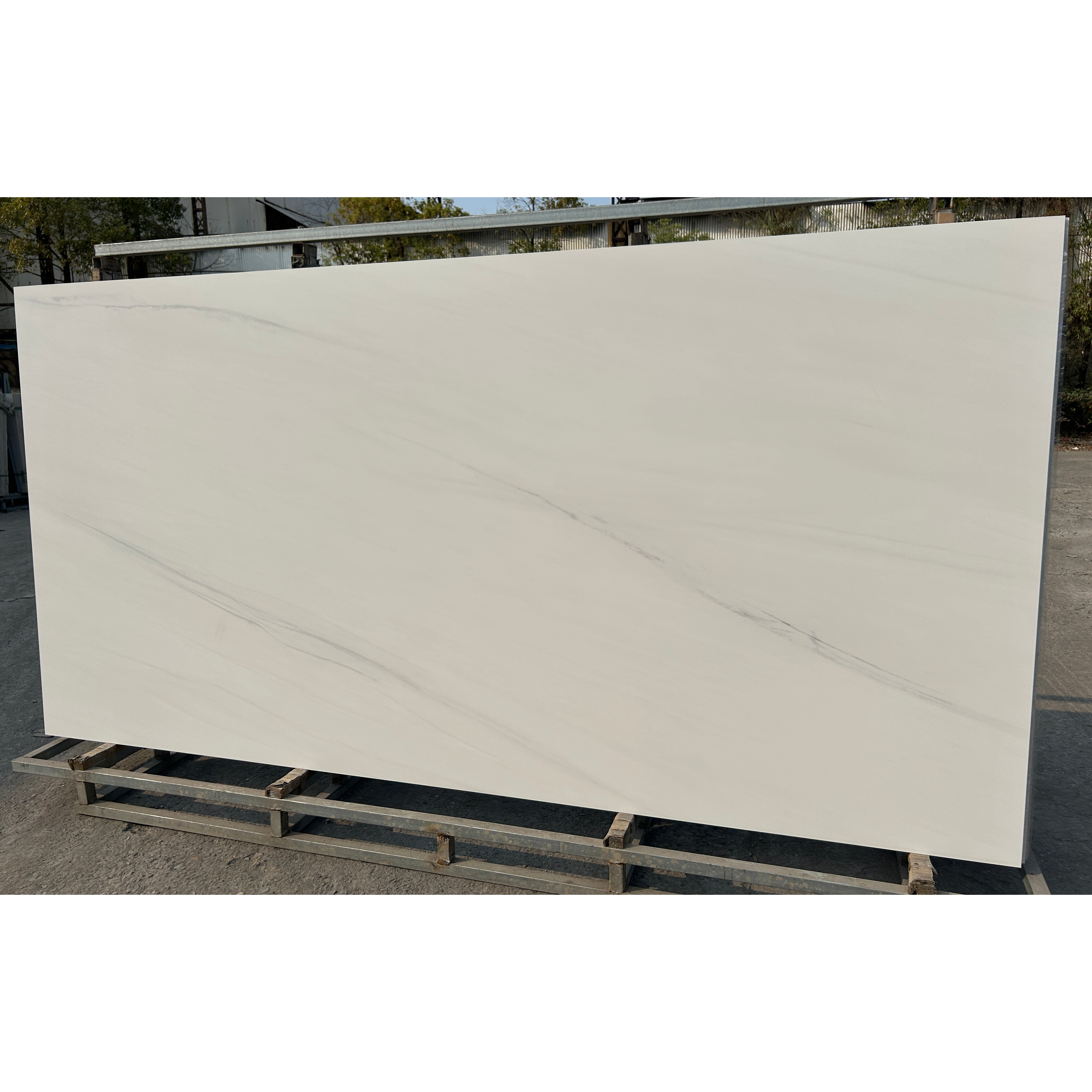 Moderne Designideen mit Sinterstein-Boden