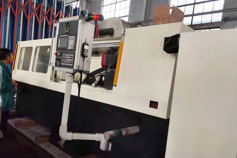 This deep hole gun drilling machines integrates modern technology such