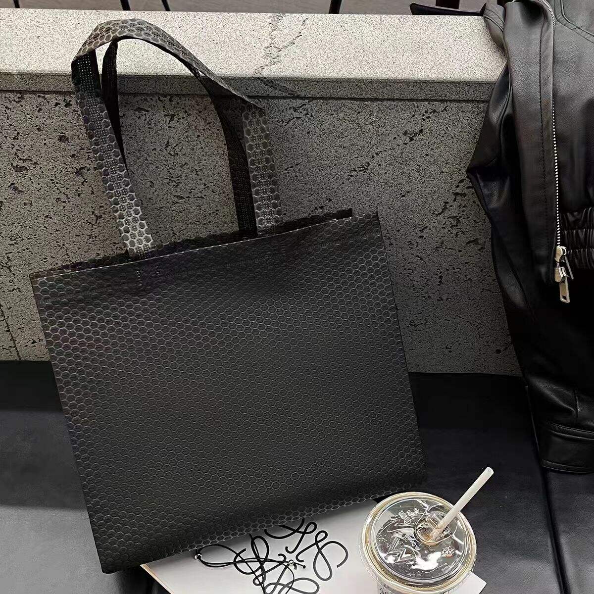 Honey comb non-woven shopping tote bag  with belts