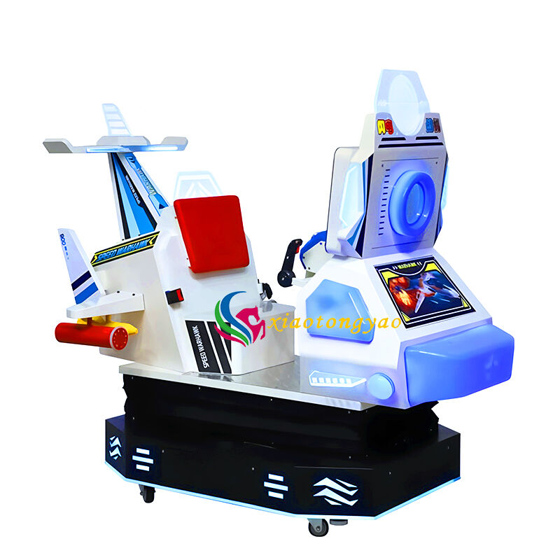 Aerospace Battle Eagle, en dynamisk kampkabine til børn, transformerer barnet til en elitepilot, der deltager i lidenskabelig luftkamp i skyerne