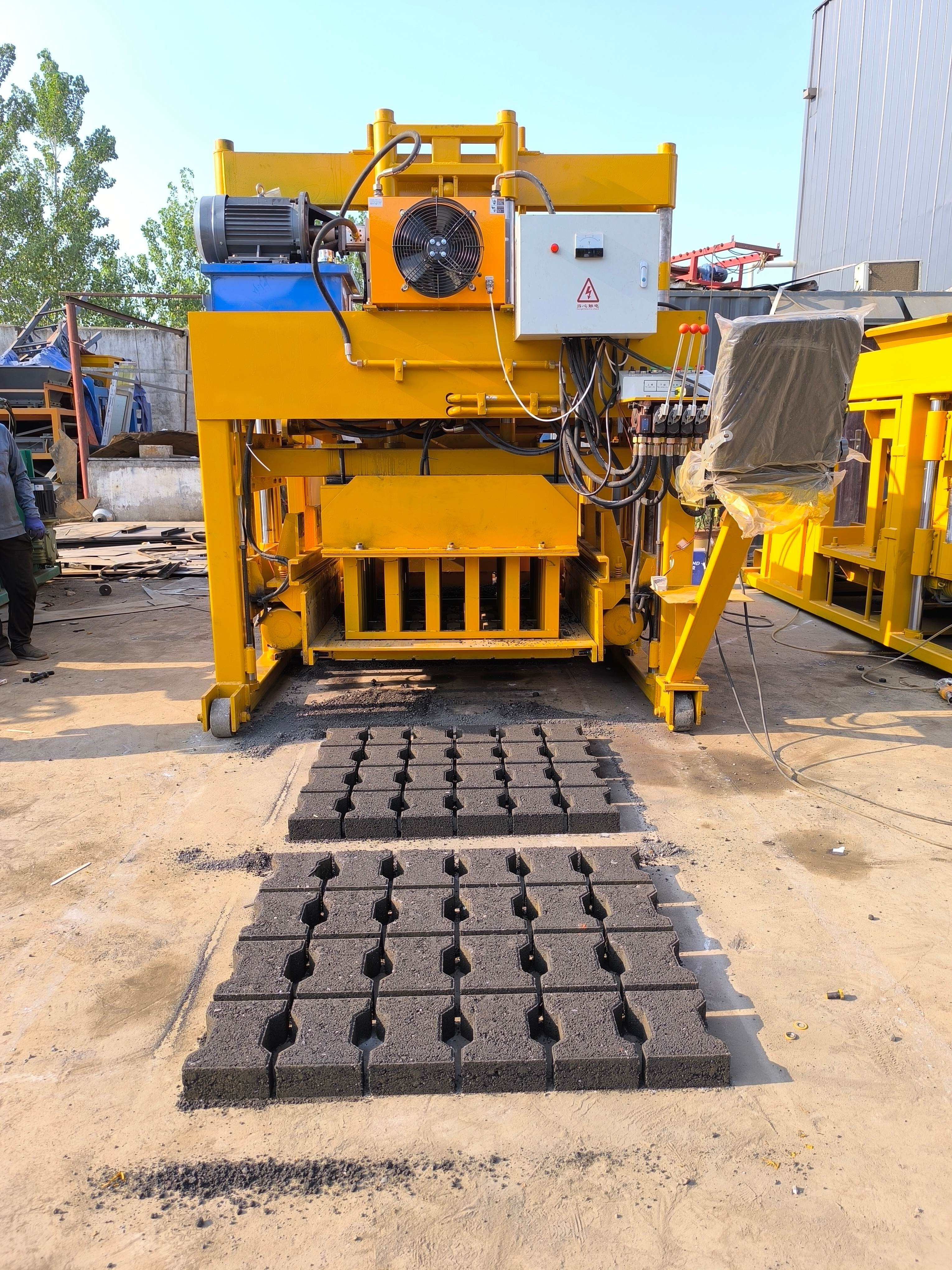 Tuğla Döşeme Makineleri – Etkin ve Yüksek Performanslı Ekipman