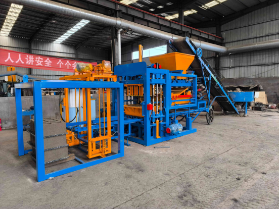 kiểm tra máy làm gạch tự động hoàn toàn cỡ nhỏ qt4-18