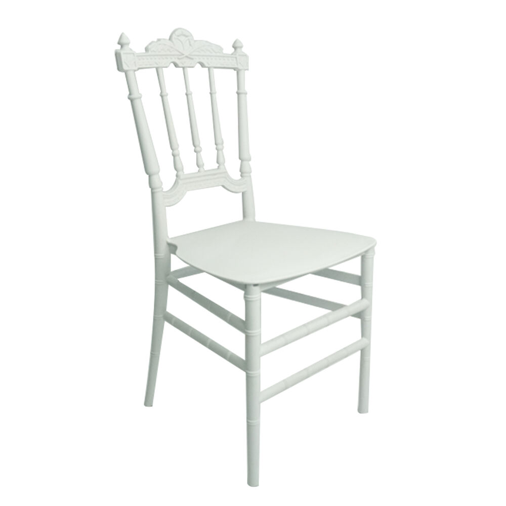 Трајна пластична бамбусова столица у бело-златној боји за хотеле, ресторације, трговинске центре, отворене догађаје и домаћу употребу – за свадбе и забаве