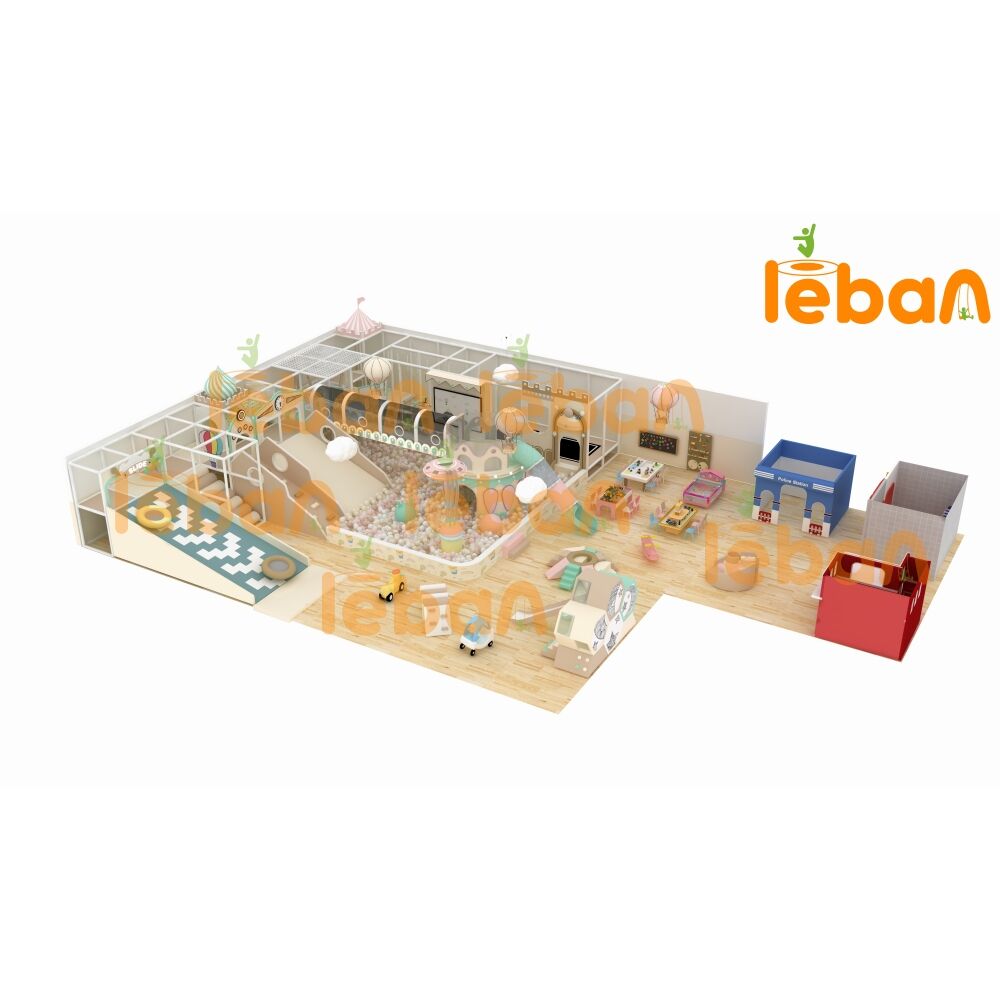 ملعب بالونات الهواء الساخن بمساحة 200 متر مربع: عالم مريح للمغامرة للعائلات