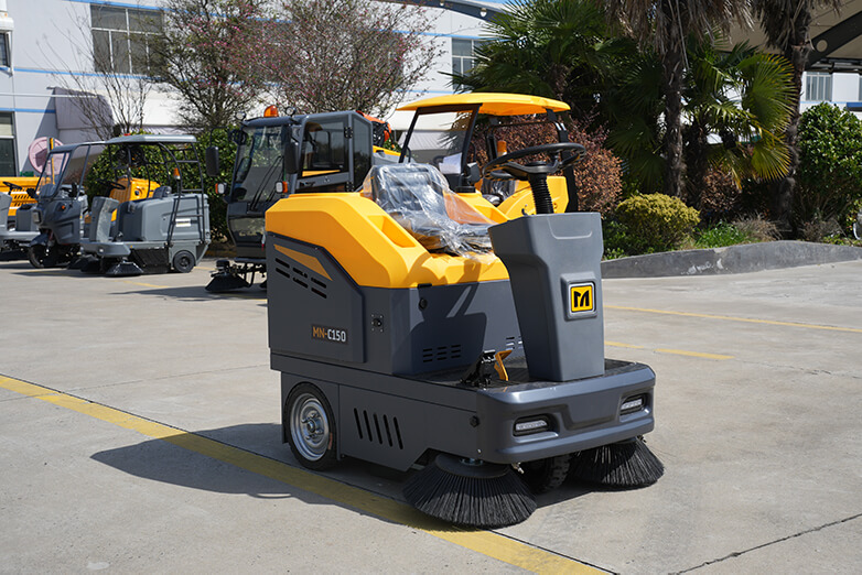 Ride-On Sweepers.png