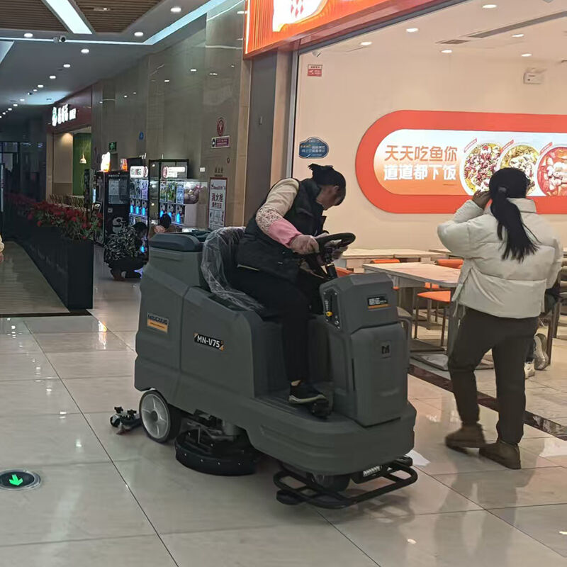 Büyük alanlar için dayanıklı temizleme gücü